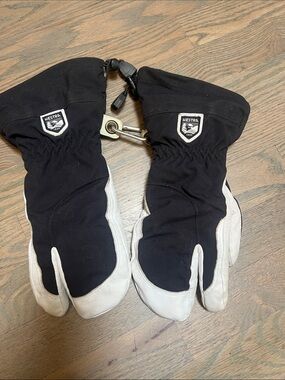 Hestra Junior Army Leather Heli Ski 3 Finger Glove . Size 6
